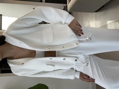 Beyaz Yumoş Belden Büzgülü Kapşonlu Ceket