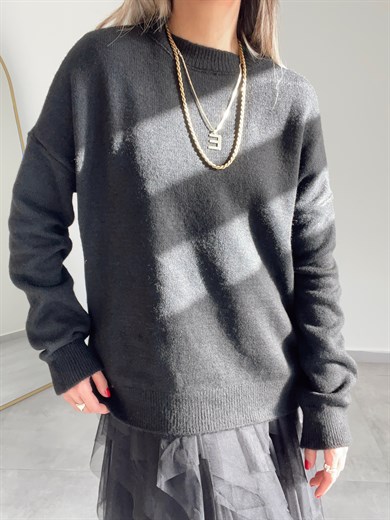 Bisiklet Yaka Salaş Siyah Kazak