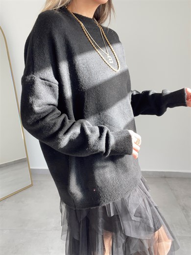 Bisiklet Yaka Salaş Siyah Kazak