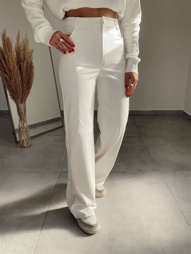 Bol Paça Ekru Deri Pantolon