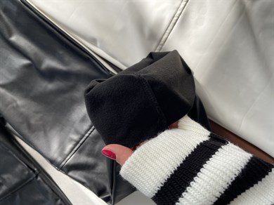 Bol Paça Siyah Deri Pantolon