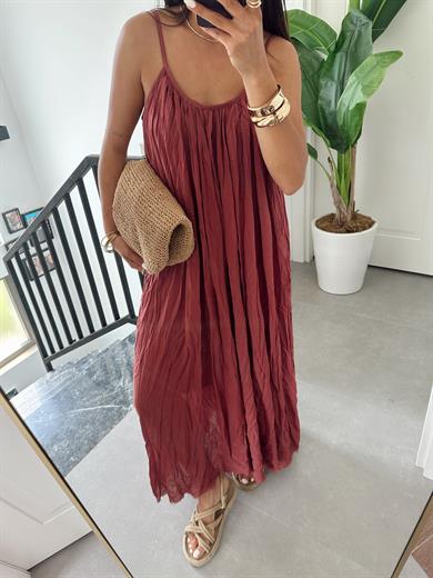 Bordo Askılı Elbise