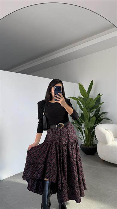 Bordo-Siyah Ekose Desenli Asimetrik Etek