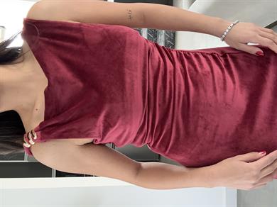 Bordo Toka Detaylı Yırtmaçlı Kadife Elbise