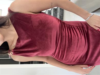 Bordo Toka Detaylı Yırtmaçlı Kadife Elbise