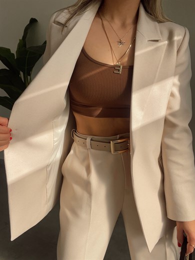 Cep Detaylı Bej Blazer Ceket
