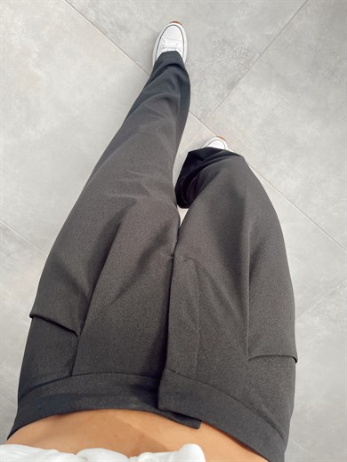 Cep Detaylı Siyah Kumaş Pantolon