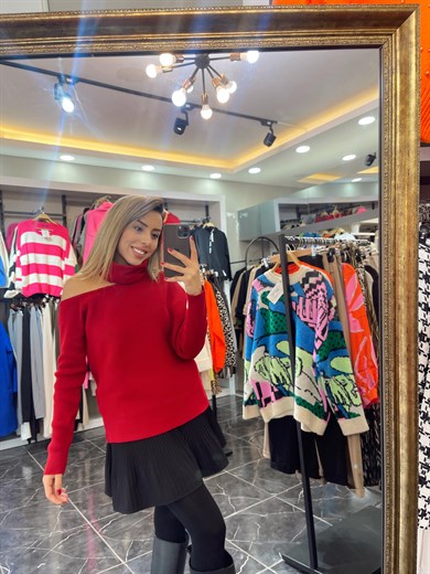 Çıkabilen Yaka Detaylı Düşük Omuz Kırmızı Triko