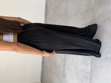 Comfort Siyah Kruvaze Bel Detaylı Modal Bol Paça Pantolon