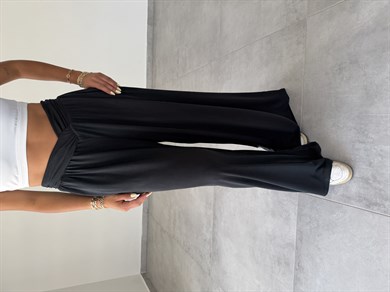Comfort Siyah Kruvaze Bel Detaylı Modal Bol Paça Pantolon