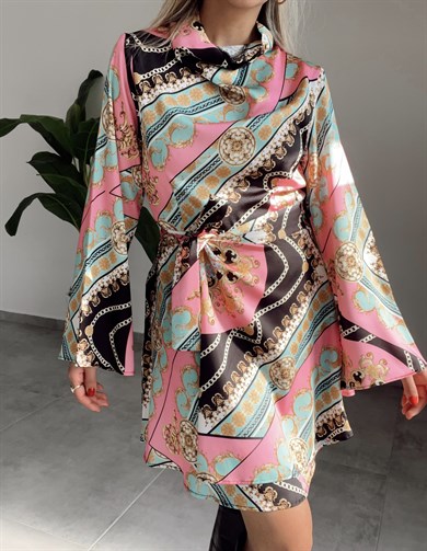 Saten Degaje Yaka Elbise