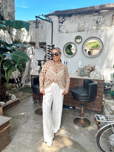 Deliklli Koyu Bej Bluz