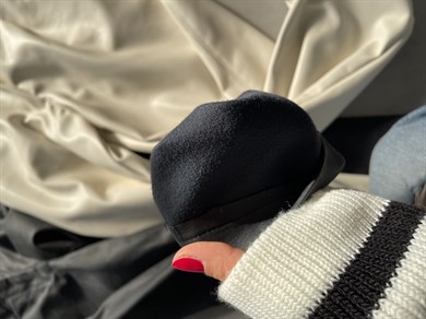 Düğme Detaylı Yüksek Bel Siyah Deri Pantolon