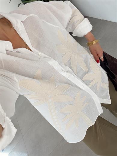 Ekru Bej Nakış İşlemeli Gömlek