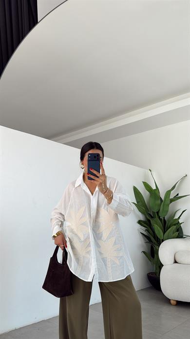 Ekru Bej Nakış İşlemeli Gömlek