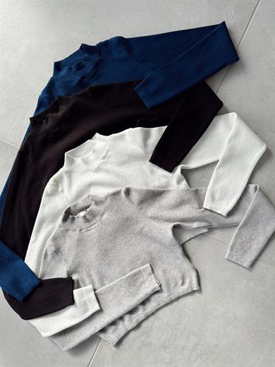 Ekru Bisiklet Yaka Yumoş Triko Kazak