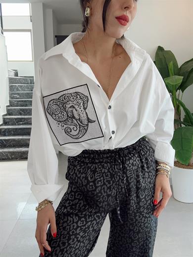 Ekru Cep Fil Nakış Detaylı Gömlek