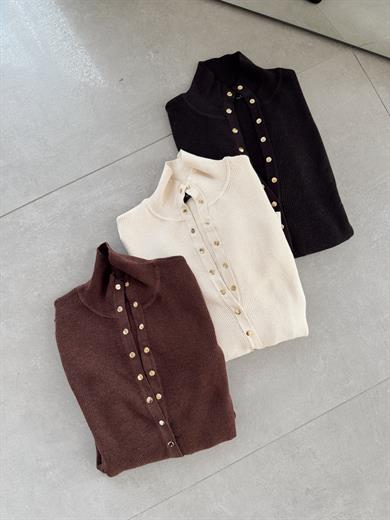 Ekru Çıtçıtlı Boğazlı Kazak