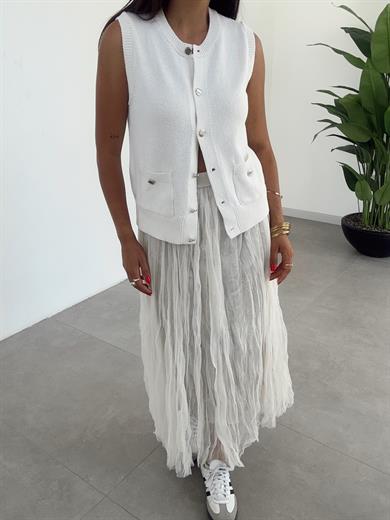 Ekru Düğmeli Cepli Hırka