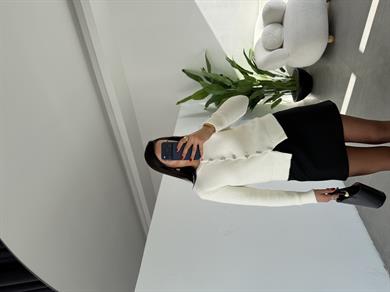 Ekru Fiyonk Düğme Detaylı Yumoş Hırka