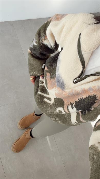 Ekru Geyik Desenli Polar Sweatshirt