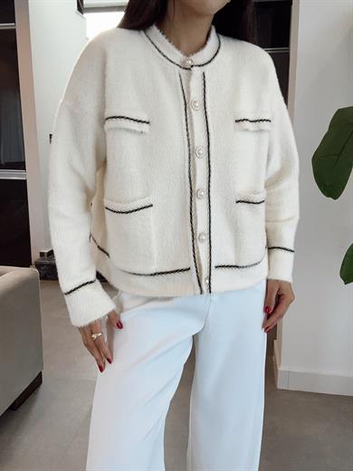 Ekru İnci Düğmeli Gold Biyeli Hırka