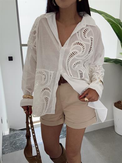 Ekru İşlemeli Gömlek