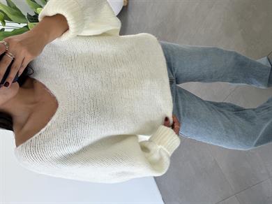 Ekru Kolları Katlamalı Triko Kazak