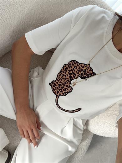 Ekru Leopar Desenli Basic Tişört