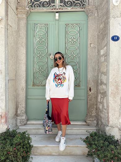 Ekru Nakışlı Kaplan Kafa Sweat