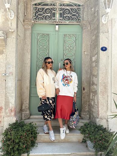 Ekru Nakışlı Kaplan Kafa Sweat