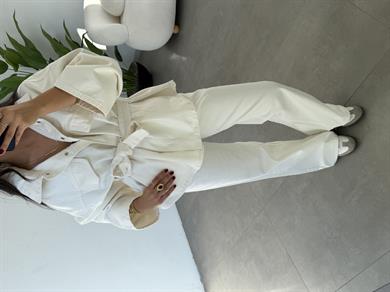 Ekru Patlı Yaka Denim Ceket