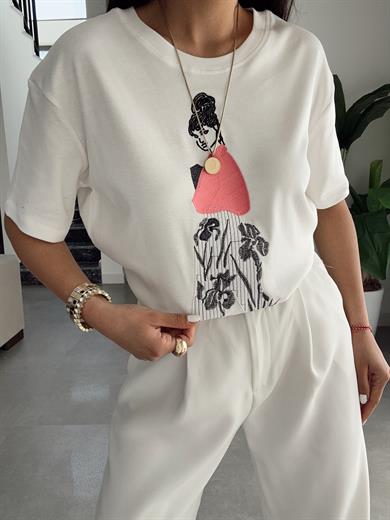 Ekru Pembe Kadın Nakış Detaylı Tshirt