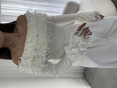 Ekru Püsküllü Madonna Yaka Triko Kazak