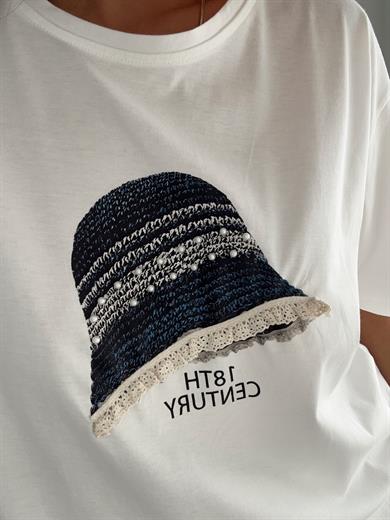 Ekru Şapka Baskılı Tişört