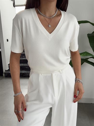 Ekru V Yaka  Basic Tişört