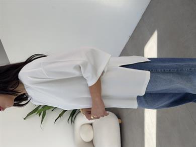 Ekru Yanları Yırtmaçlı Tişört