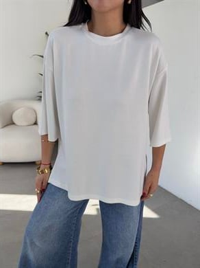 Ekru Yanları Yırtmaçlı Tişört