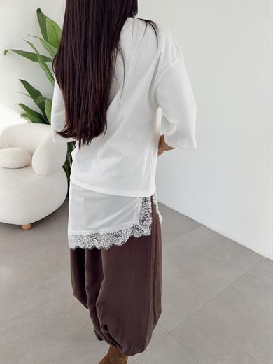 Ekru Zr Model Dantel Detaylı Bluz