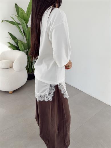 Ekru Zr Model Dantel Detaylı Bluz