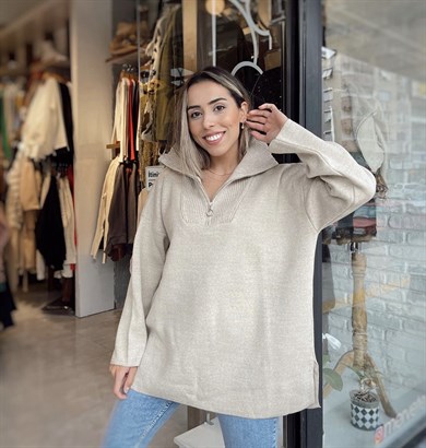 Fermuarlı Yırtmaçlı Bej Triko