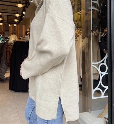 Fermuarlı Yırtmaçlı Bej Triko