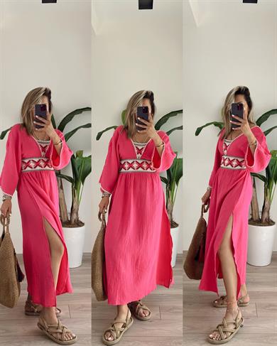 Fuşya Nakışlı V Yaka Elbise