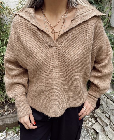 Geniş Yaka Camel Triko Kazak