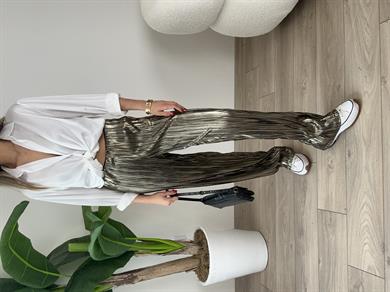 Gold Detaylı Parlak Pantolon