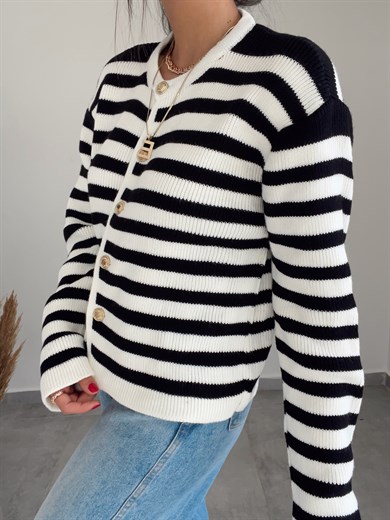 Gold Düğmeli Siyah  Çizgli Hırka