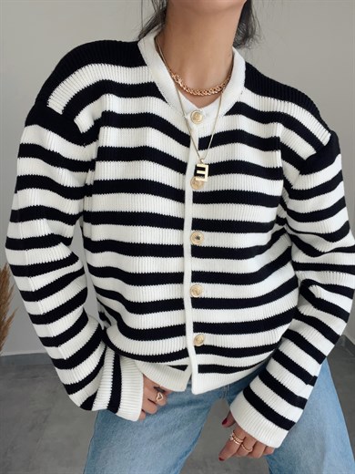 Gold Düğmeli Siyah  Çizgli Hırka