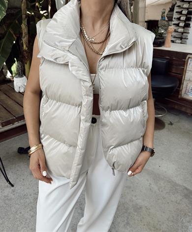 Gold Yan Cep Detaylı Parlak Yelek