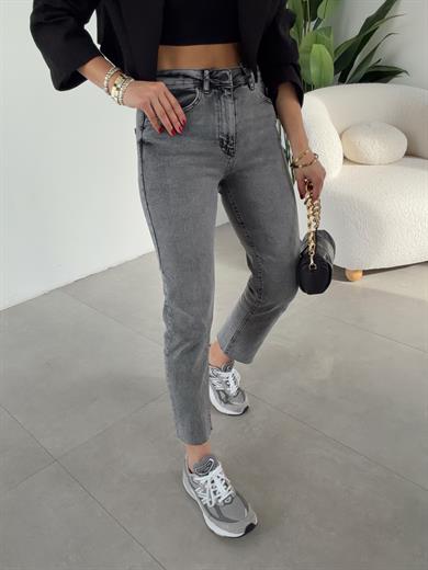 Gri Boyfit Kesik Paça Jean