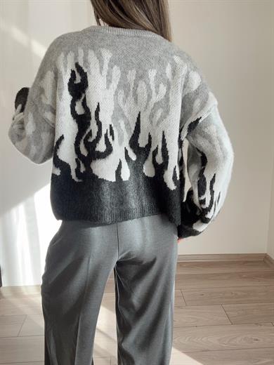 Gri Desenli Triko Kazak